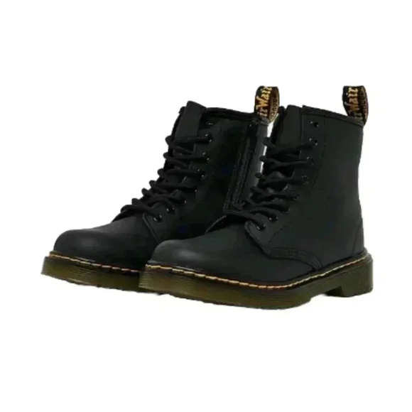Dr. Martens Little Kids Black 1460 Softy T Leather Boot 9 - Picture 1 of 13
